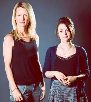 Cynthia Watros (left) and Kathryn Prescott are long-separated mother ...