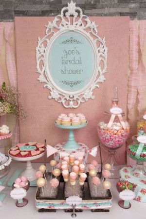 Love this frame and candy table! I will def be having a candy table at ...