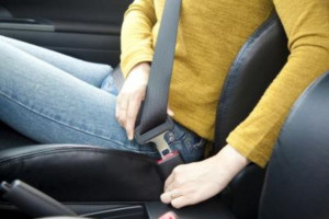Wear your seat belt (Photo: Tomwang112/iStock/Getty Images)