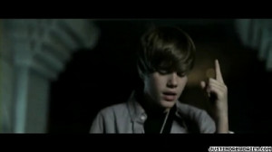 Justin-Bieber-Never-Let-You-Go-justin-bieber-11400513-400-225.jpg