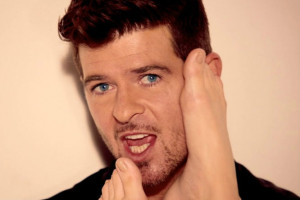 Robin Thicke sells just 530 copies of new album Paula in first week of ...