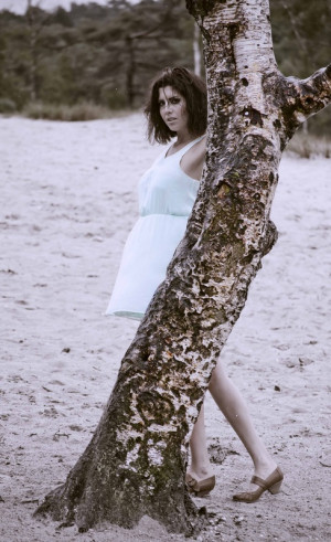 Nature Fashion Sand Tree Girl