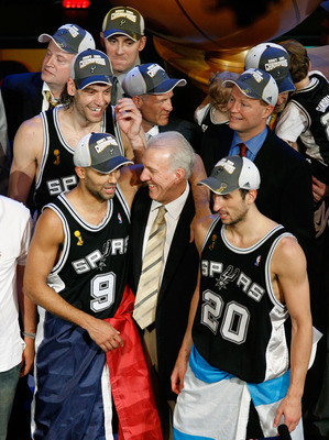 CLEVELAND - JUNE 14: Head coach Gregg Popovich of the San Antonio ...