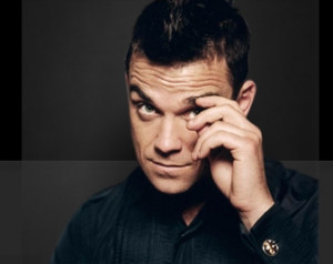 Robbie Williams füvezésre biztatja fiatal rajongóit