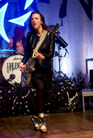 Related Pictures lzzy hale halestorm