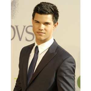 Taylor Lautner Quotes - New Moon Interview with Taylor Lautner - Seven ...