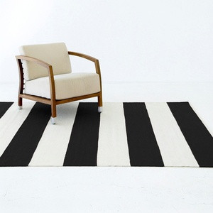 bold statement rug.: Cool Rugs, Decor Ideas, Bands Stripes, Stripes ...