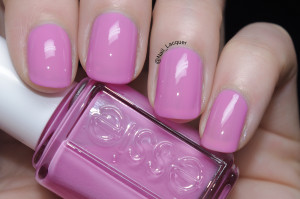My favorite Essie nail polish swatches