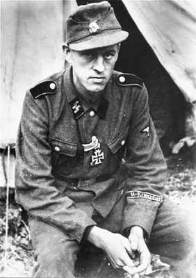 Staljinova druga zena Nadezhda Alliluyeva,izvrsila samoubistvo.