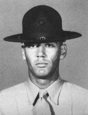 Lee Ermey (Gunnery Sergeant Hartman) When He Was A Actual Drill ...