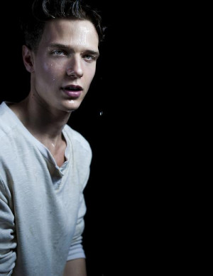 just-guys-thirsty-the-hottest-guys-on-the-planet-at-yapshow (16)