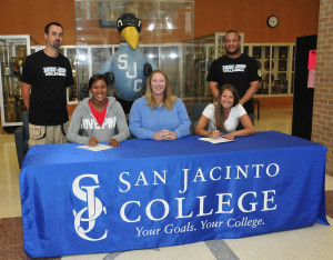 From left) Jeff Pearce, San Jacinto College (SJC) volunteer volleyball ...