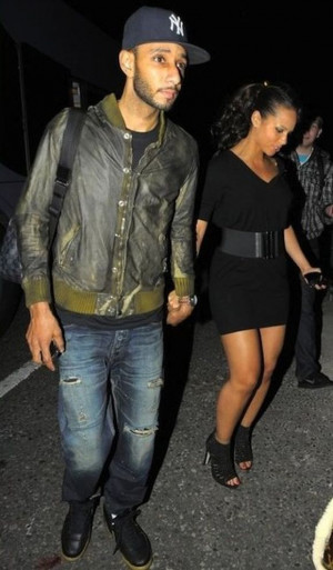 Walking hand in hand with a sexy looking Alicia Keys, husband Beatz ...