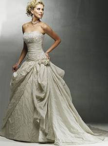 2013 High end Ball Gown Strapless Tiered Bowknot Satin Cathedral Train ...