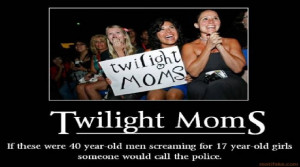 Harry Potter Vs. Twilight Twilight moms ( bottom is funny )