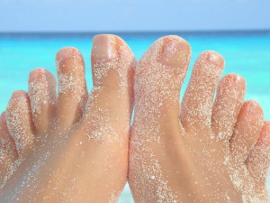 sand-between-toes1