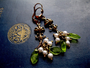 mistletoe bride earrings by feral strumpet mistletoe bride necklace by ...