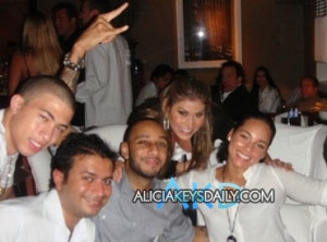 Alicia and Swizzy, Stop Frontin