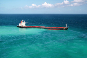 oil spill great barrier reef