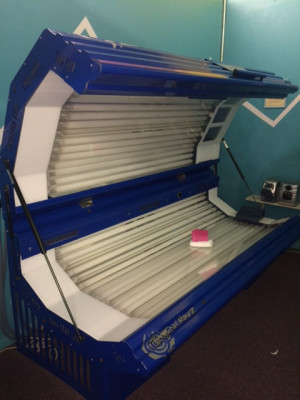This used tanning bed will be perfect for salon use and will come ...
