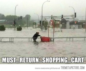 Funny photos funny tornado storm shopping cart
