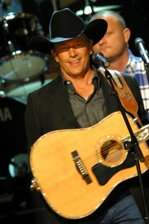 Discuss Western vs English...MEN at the Horse Chat forum - Horse ...