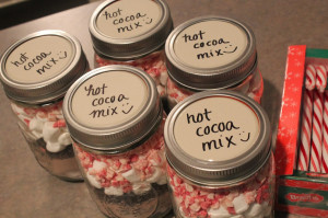 Good ole mason jars..always pulling through with the best ideas for me ...